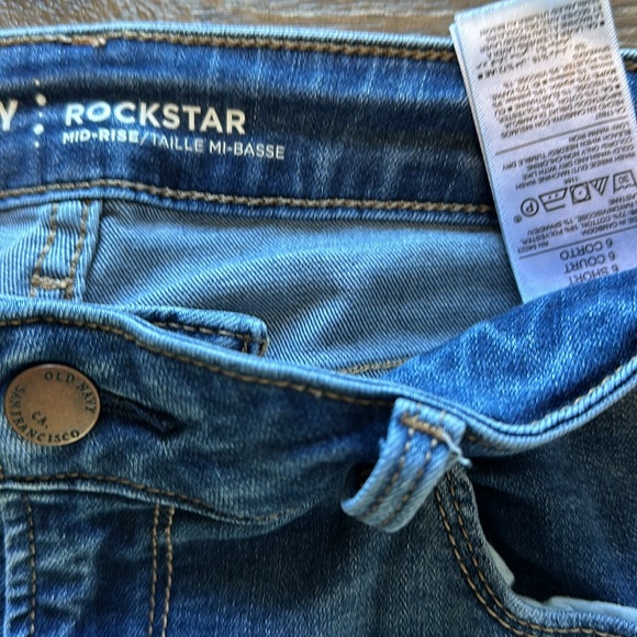 OLD NAVY Rockstar Mid-Rise Distressed Skinny Jeans 6 Short - Picture 4 of 4